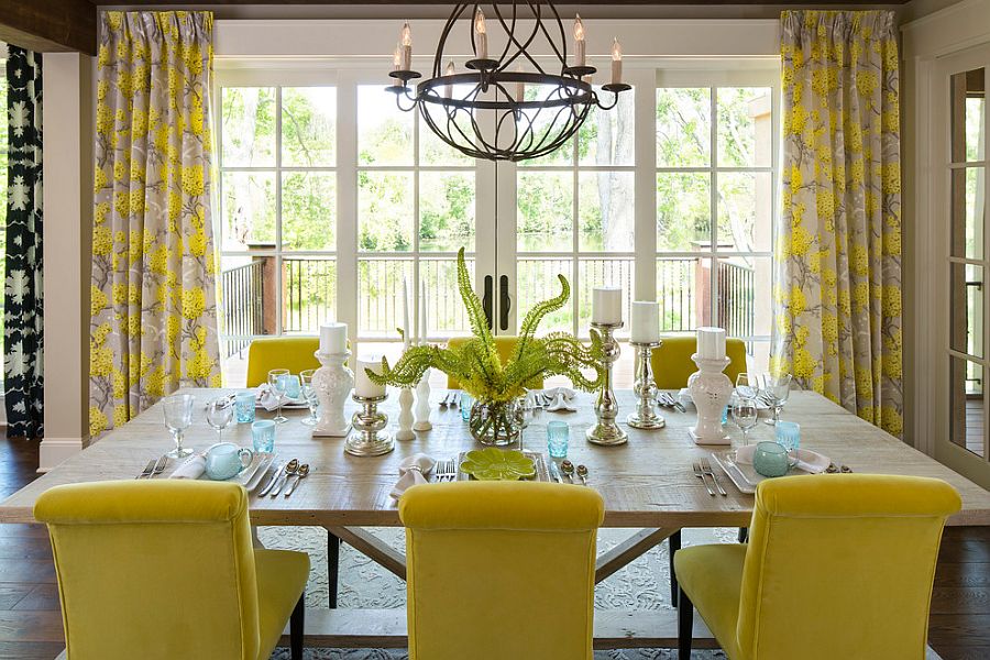Интерьер столовой в жёлто-серых тонах: жёлтые шторы и мебель