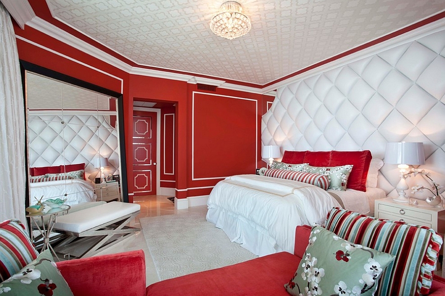 Шикарное сочетания красно-белых оттенков спальной комнаты