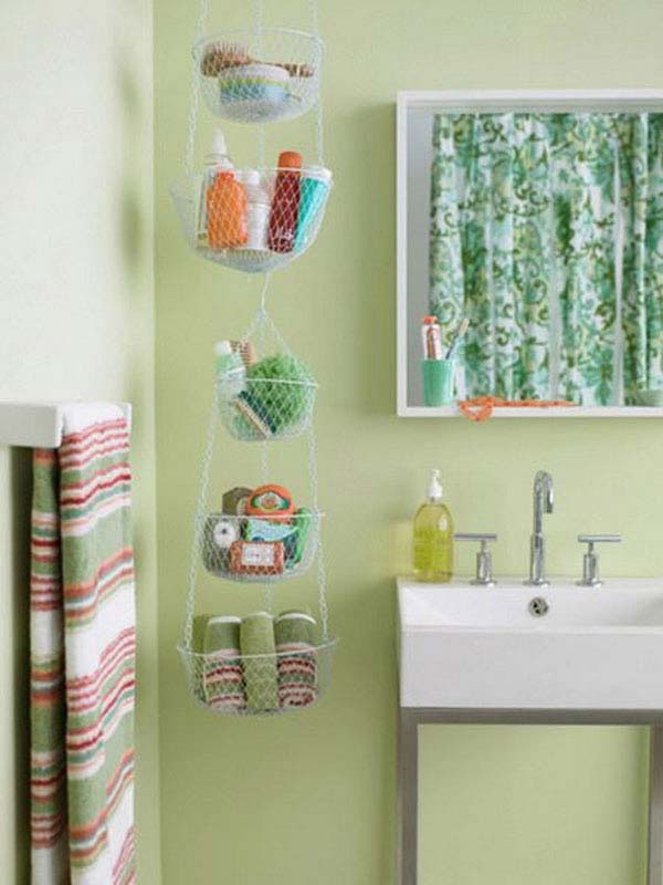 Зеленоватый цвет стен в ванной