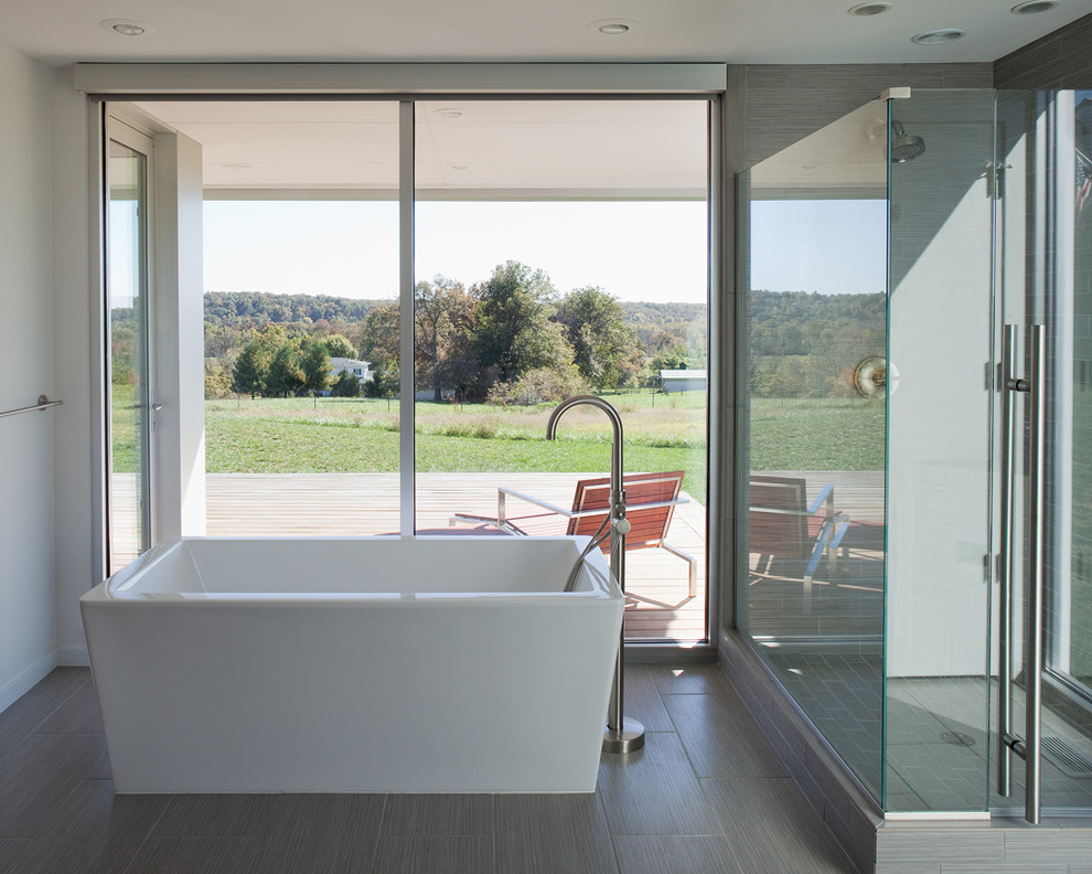 Панорамные окна в ванной