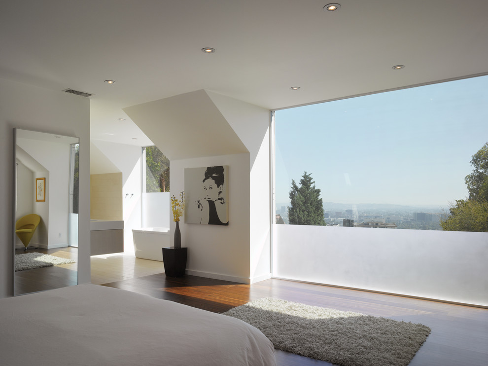Interier Bedroom with a view of the beauty 04