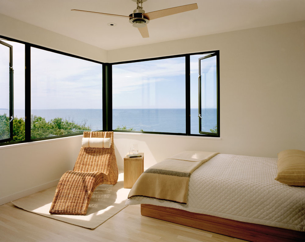 Interier Bedroom with a view of the beauty 10