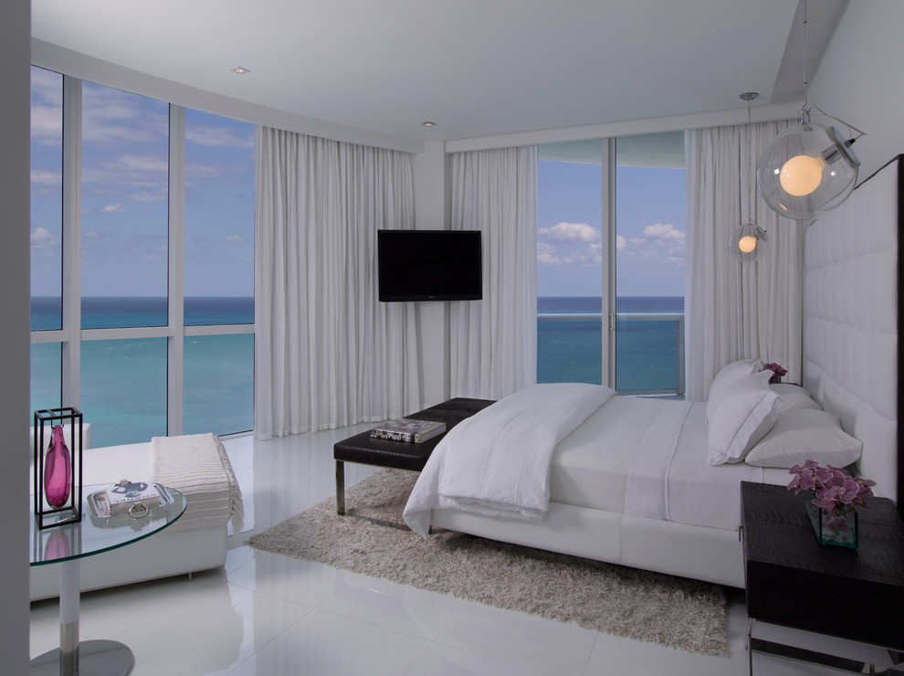 Interier Bedroom with a view of the beauty 13