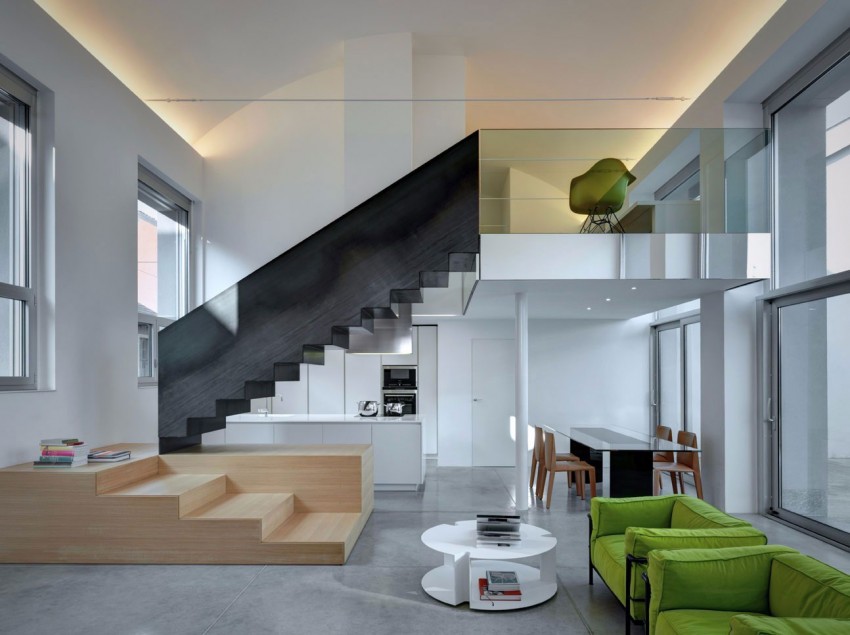Чудесный дизайн интерьера квартиры с чердаком в Маньяго