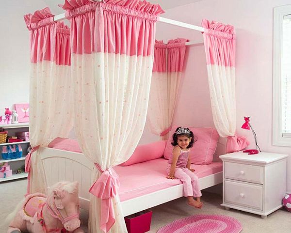 Дизайн комнаты для девочки в розовом цвете. Фото 18