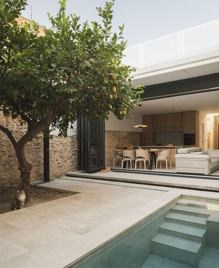 Casa del Calvari от ENDALT Arquitectes