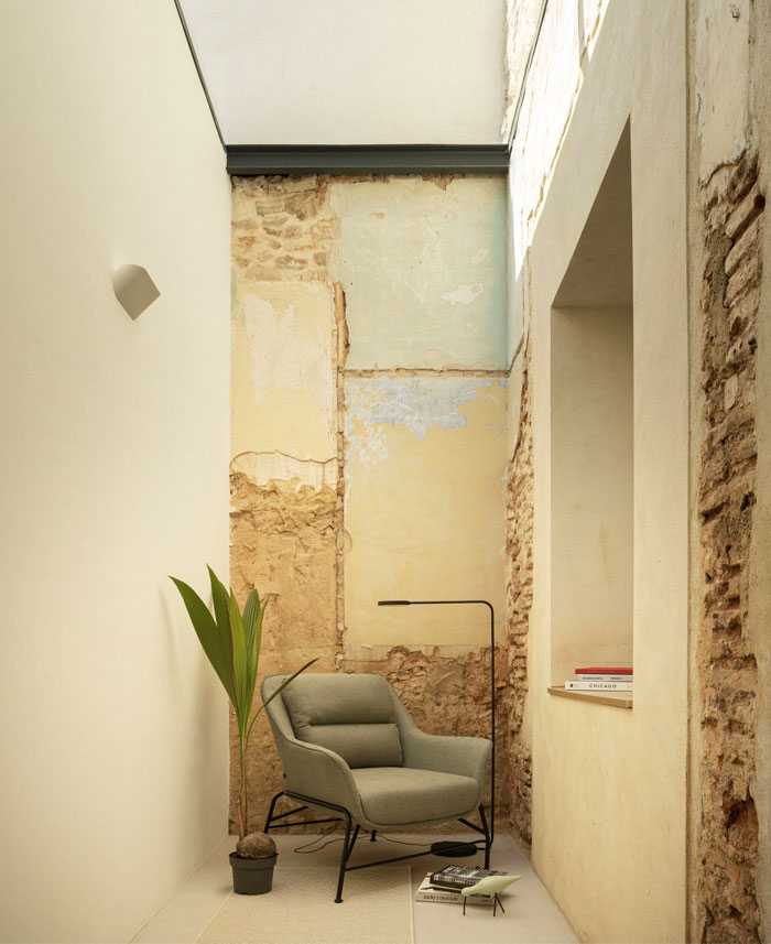 Casa del Calvari от ENDALT Arquitectes