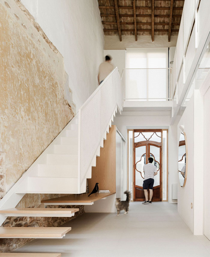 Casa del Calvari от ENDALT Arquitectes