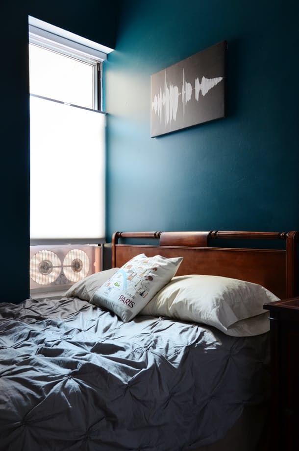 Дизайн интерьера маленькой квартиры: крохотная спальня