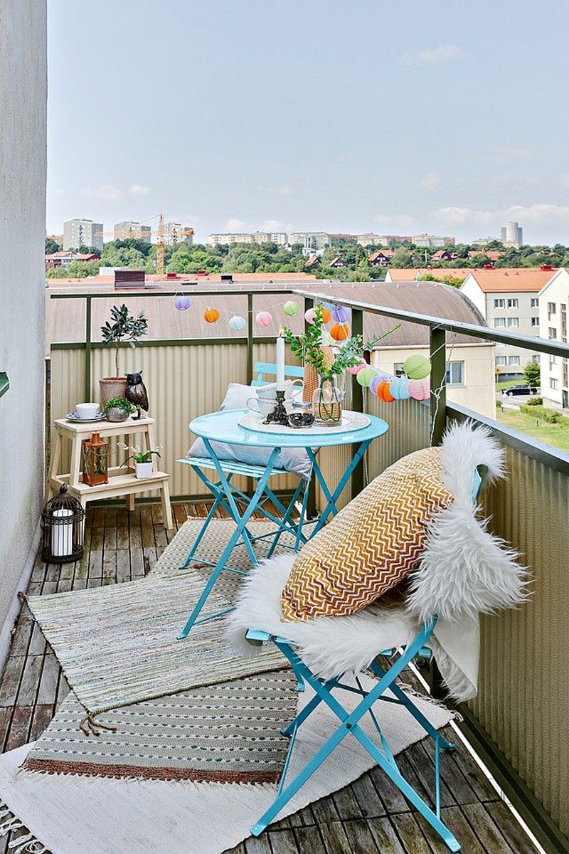 Современный дизайн маленького балкона - Фото 17