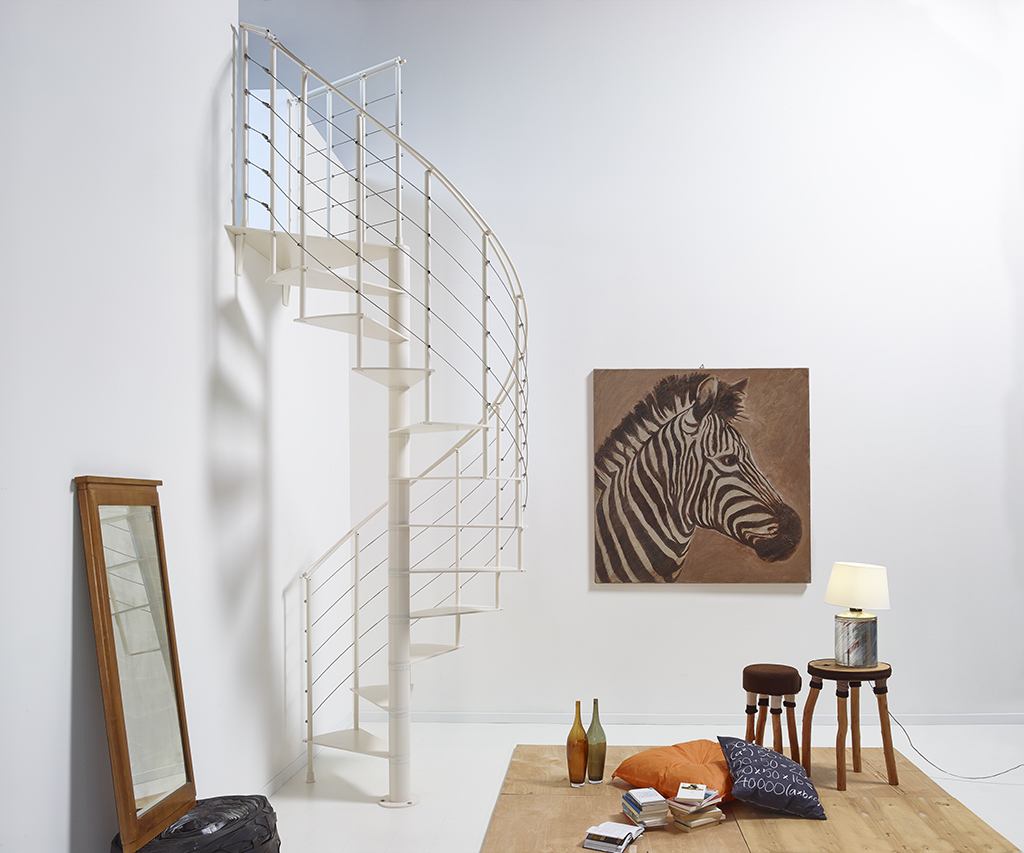 Дизайн белой винтовой лестницы в стиле минимализм