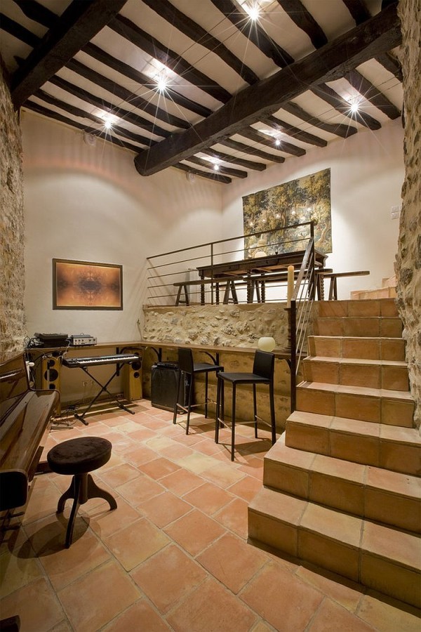 Дизайн современного офиса: внутри 800-летнего французского дома