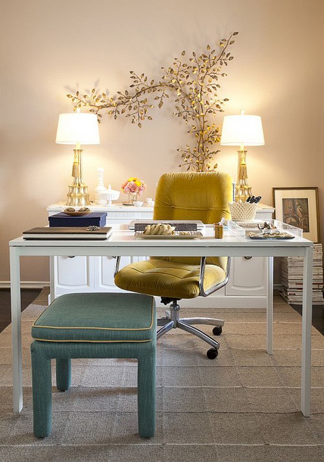 Домашний офис: желтое кресло
