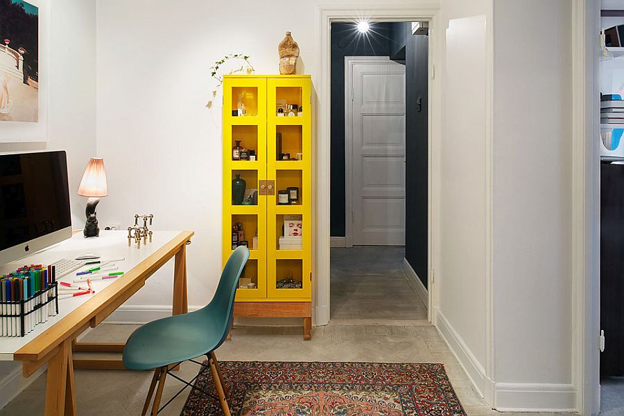 Интерьер домашнего офиса в жёлтом цвете - фото 17