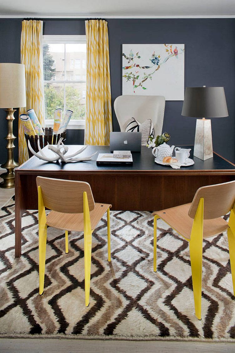 Интерьер домашнего офиса в жёлтом цвете