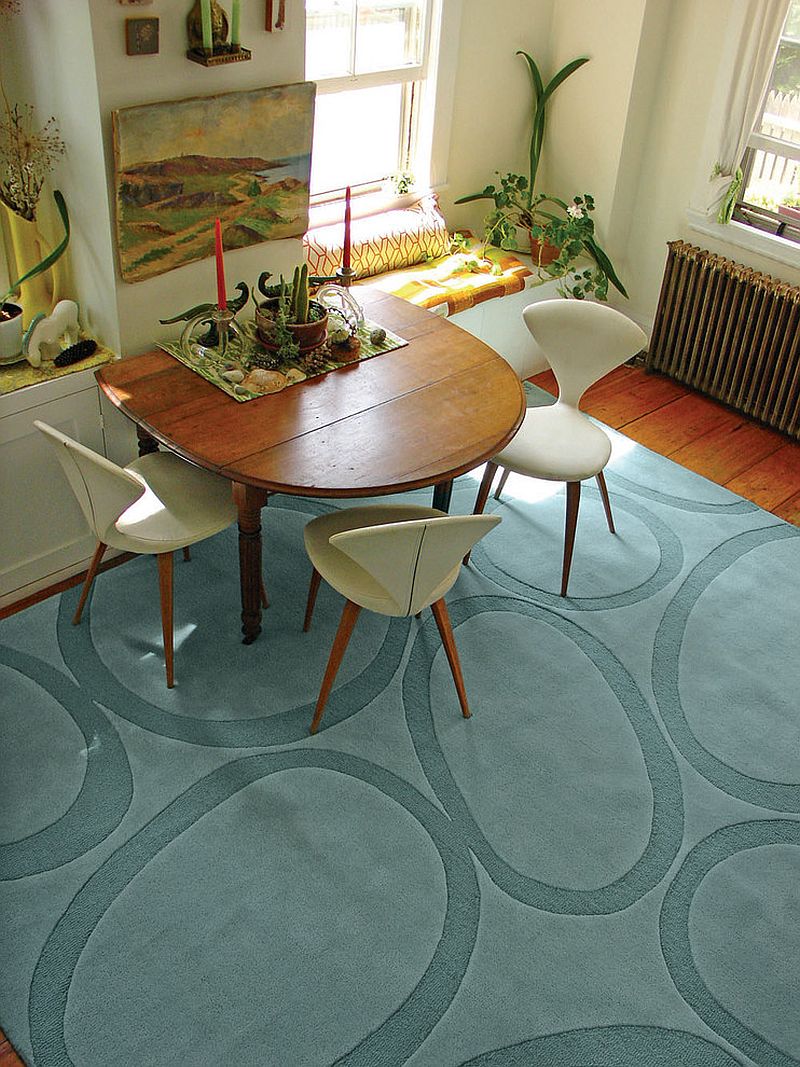 Ковер для столовой - прекрасное дополнение для разных стилей: ковёр выгодно выделяется
