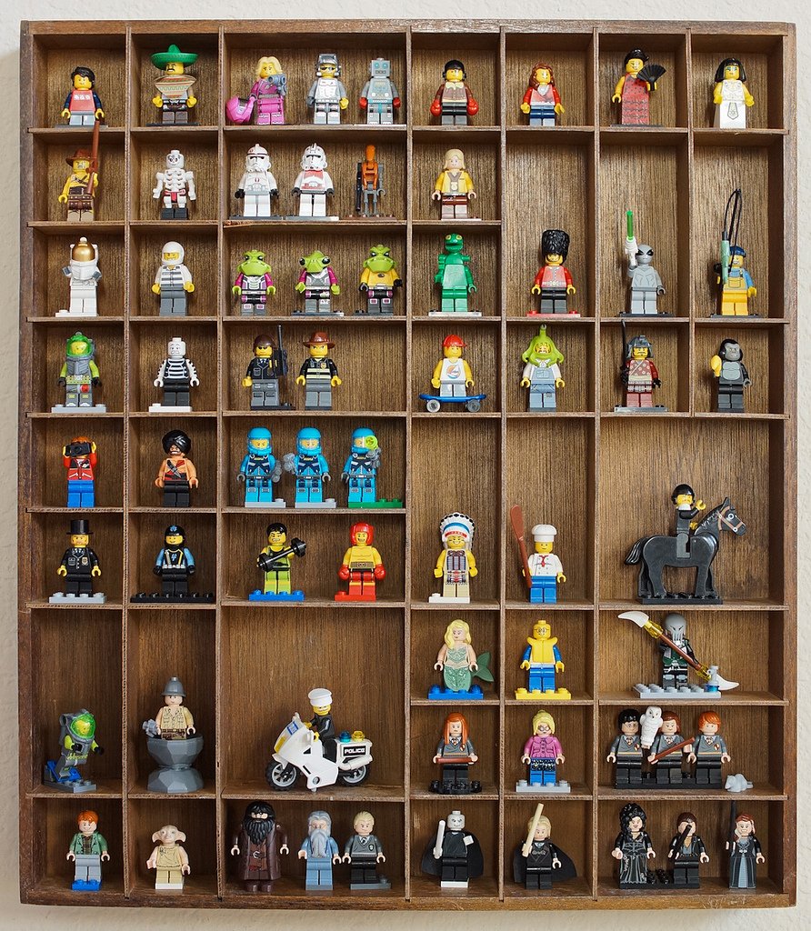 Деревянные полки для Лего для коллекционеров