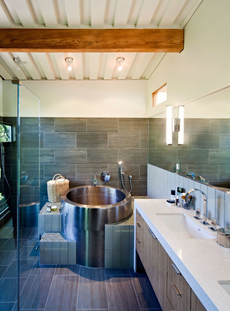 Стильный интерьер ванной комнаты: Orinda Remodel