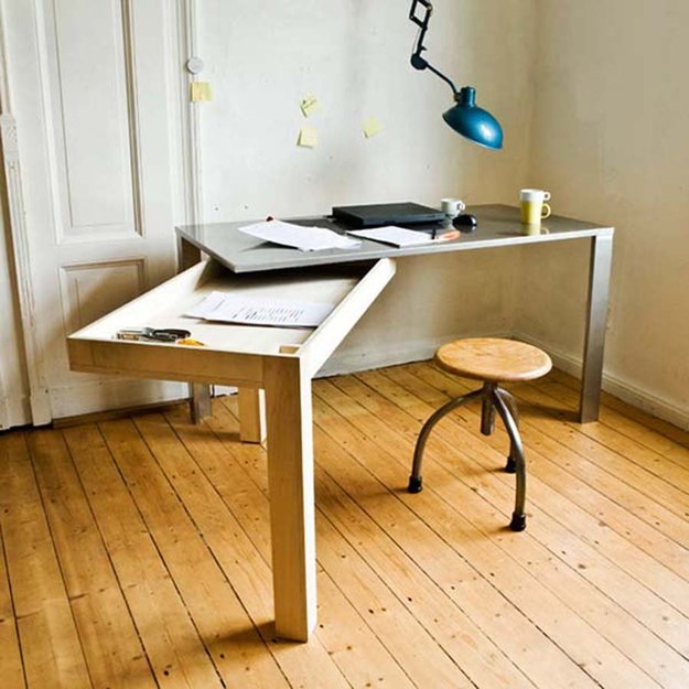 Стильный рабочий стол для домашнего офиса
